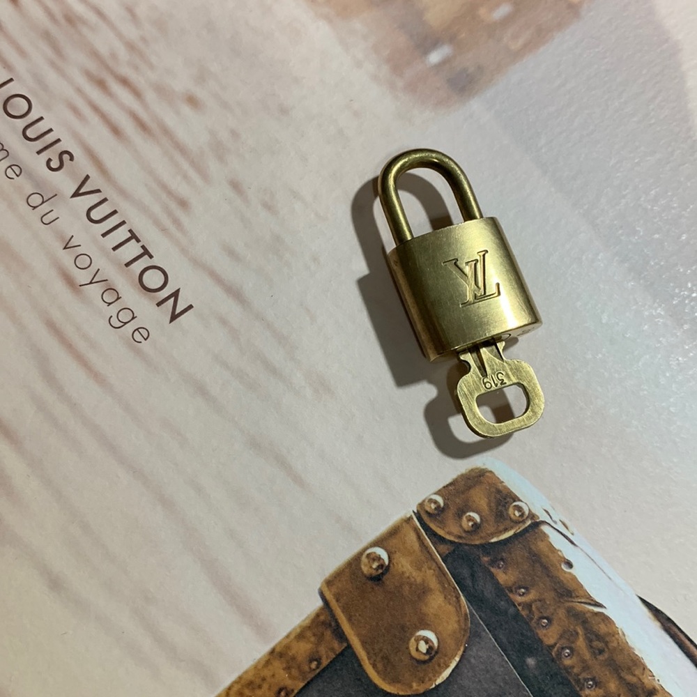 LV lockset #319